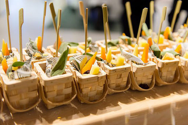 Basket Appetizers for Picnic