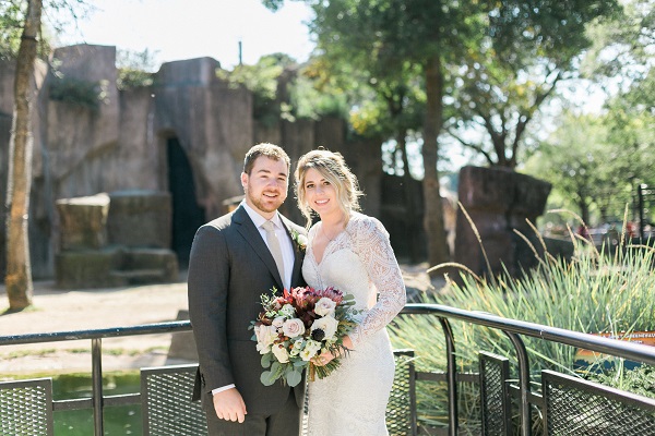 Bride and groom at the Milwaukee County Zoo