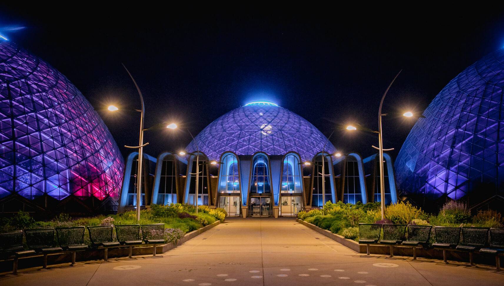 the domes in milwaukee at night