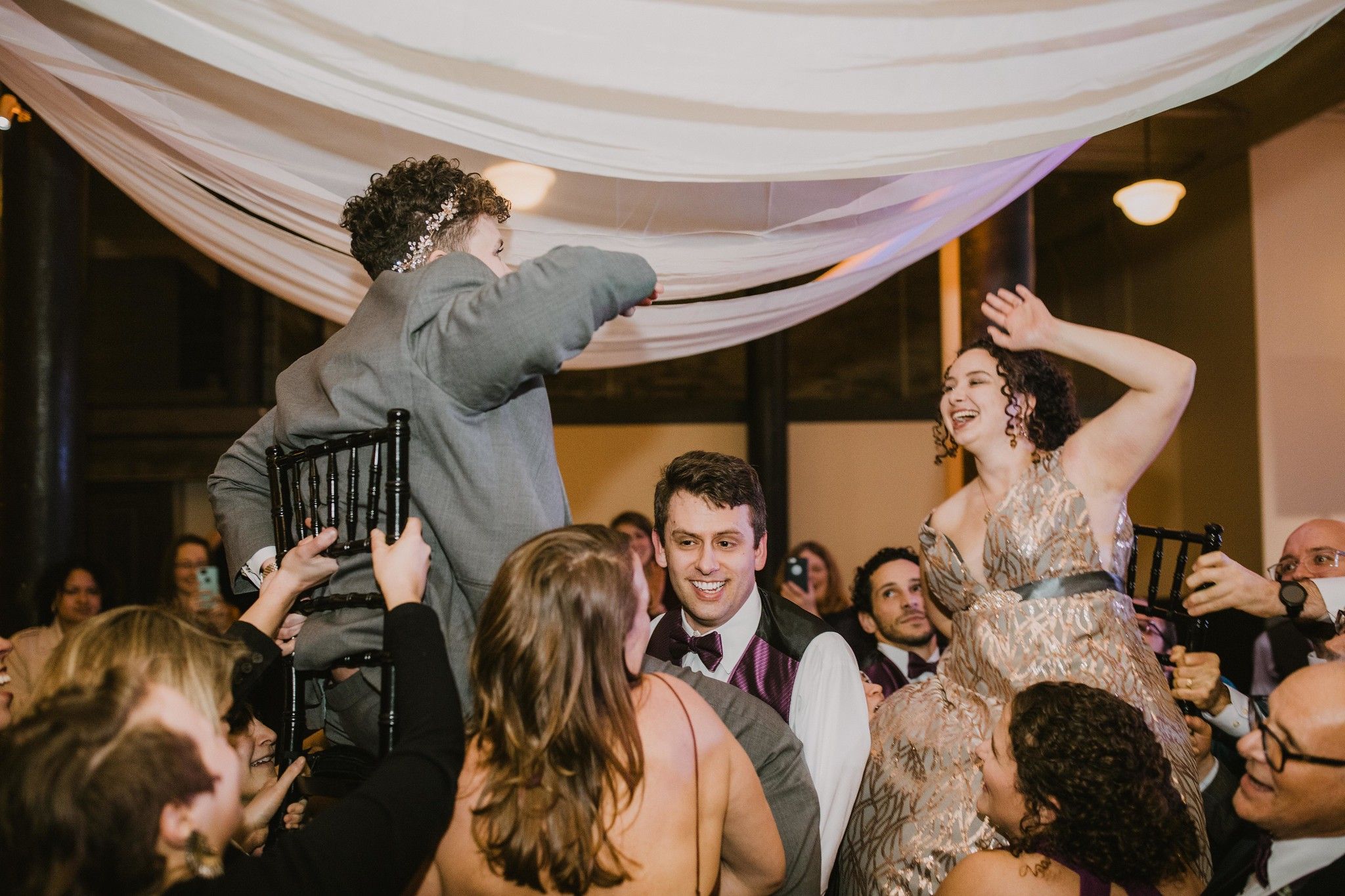 dancing at wedding