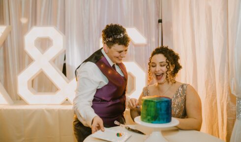 milwaukee wedding cake cutting