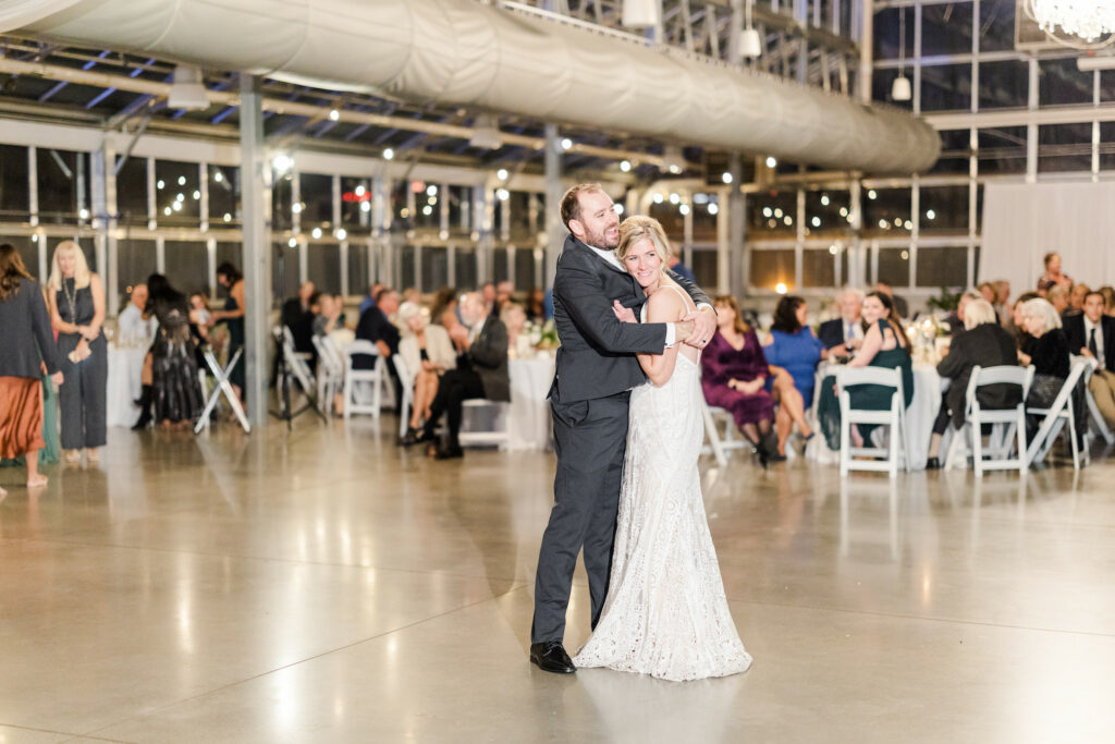 Couples first dance.