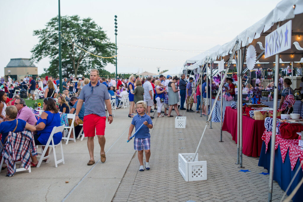 outdoor fourth of july tented food options