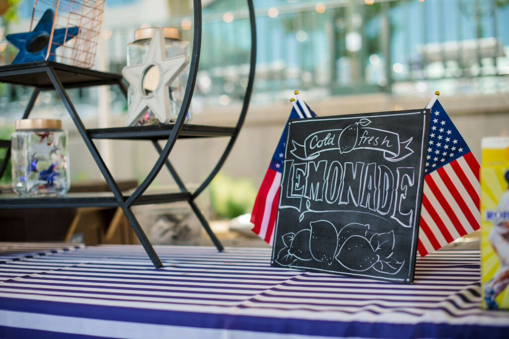 patriotic lemonade stand