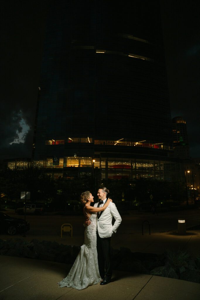outdoor milwaukee wedding