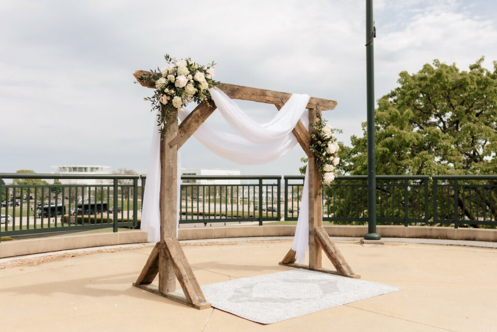 outdoor wedding arch